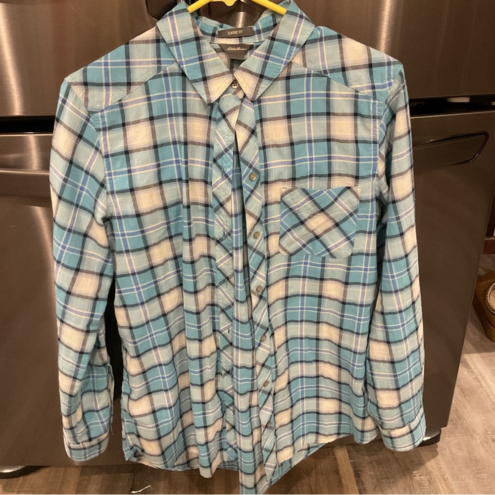 Womens Eddie Bauer plaid button front, long sleeved shirt. Size M